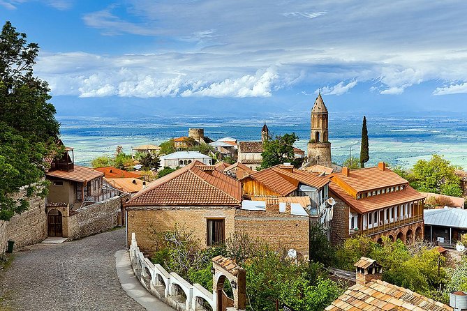 Sighnaghi city of love Private tour with Wine tasting - Sighnaghi’s fortress walls and the City of Love