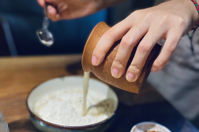 Small-Group Khinkali and Khachapuri Cooking Class in Tbilisi - Folding Khinkali and Learning the Dumpling Tricks