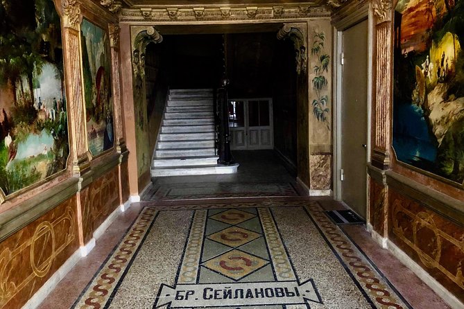 Tbilisi 'Beyond Facades' - Old backyards and entrance halls