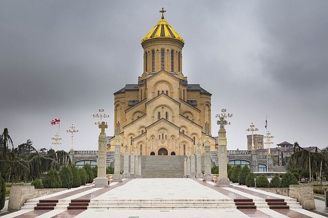 Tbilisi City Tour, Most Popular Tourists Destinations In The Capital Of Georgia - Jan Shardeni Street and the compact Old Town