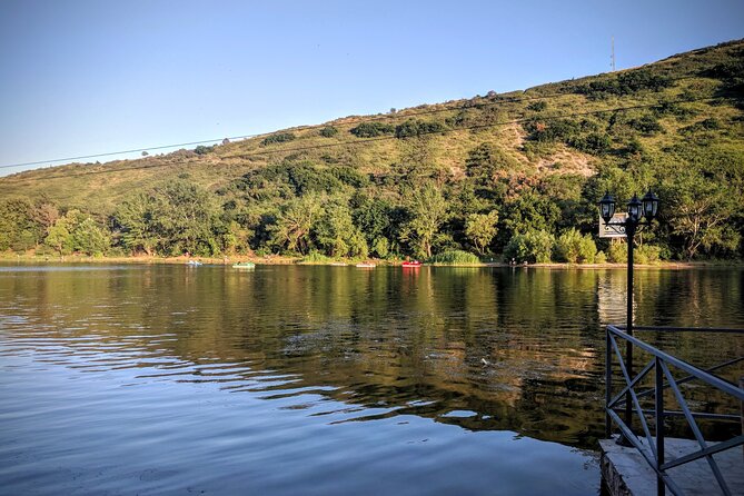 Tbilisi Lakes and Sightseeing tour - What the Private Format Adds