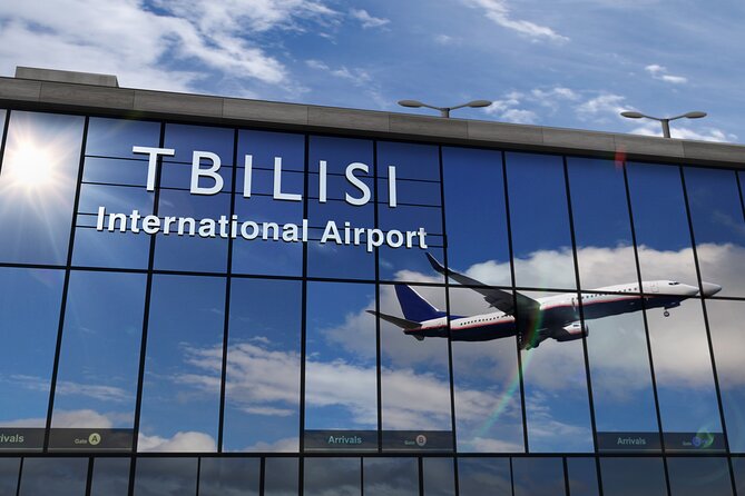 Tbilisi Private Arrival Airport Transfer - Vehicles, luggage, and group comfort