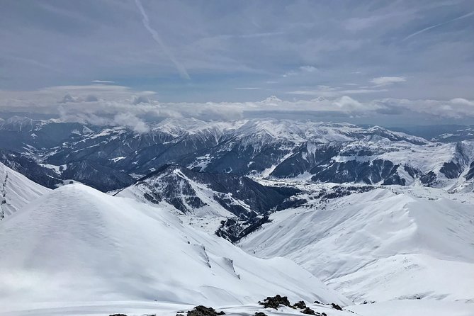 To The Majestic Kazbegi Full Day tour - Zhinvali Reservoir: the first big color change