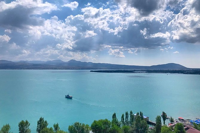 Tour to Yerevan Sevan Dilijan Armenia from Tbilisi 2 days - Yerevan after dark offers useful free time