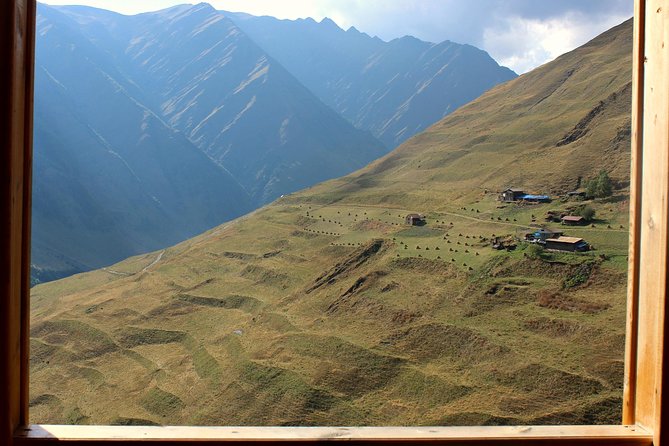 Trekking Tour from Tusheti to Khevsureti via Atsunta Pass - Day 1: The rough road to Omalo and Keselo Towers