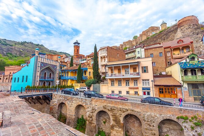 Two Capitals in One Day: Tbilisi and Mtskheta Combo Tour - Guide support and company service