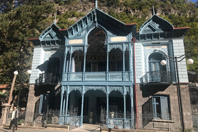 Vardzia caves - Rabati castle - Borjomi park from Tbilisi one-day tour - Starting in Tbilisi with hotel pickup