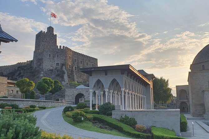 Vardzia. Lake Paravani, Khertvisi & Lomisa castle, Rabati - Paravani Lake at more than 2,000 meters